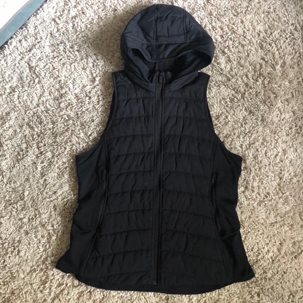 Lululemon another mile vest